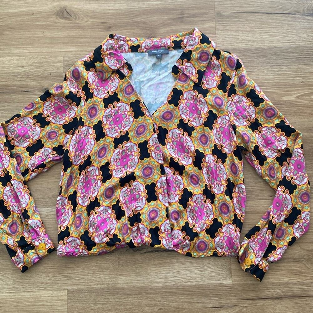 HAUTE HIPPIE Medallion black Pink Wrap Long Sleeve Top sz M